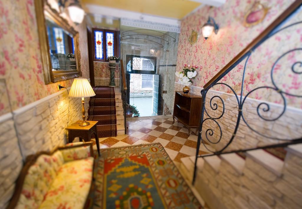 Locanda Antico Fiore Венеція Екстер'єр фото